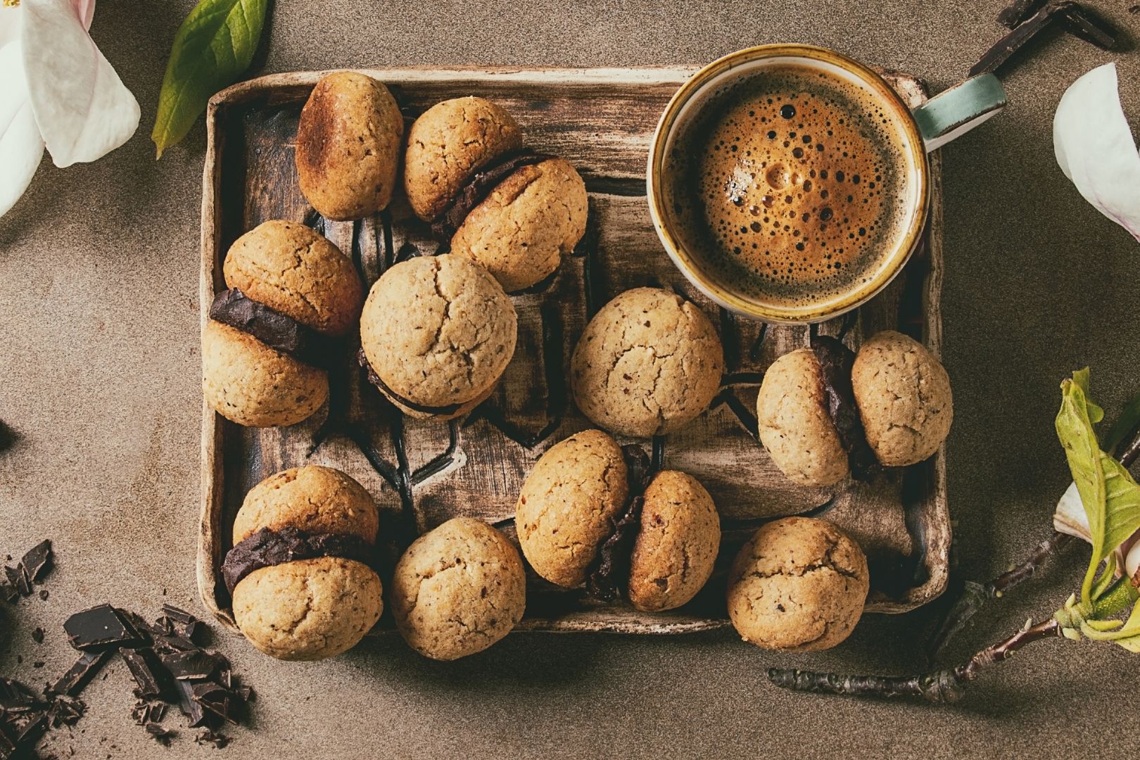 Baci di dama ricetta dei biscotti piemontesi eleganti